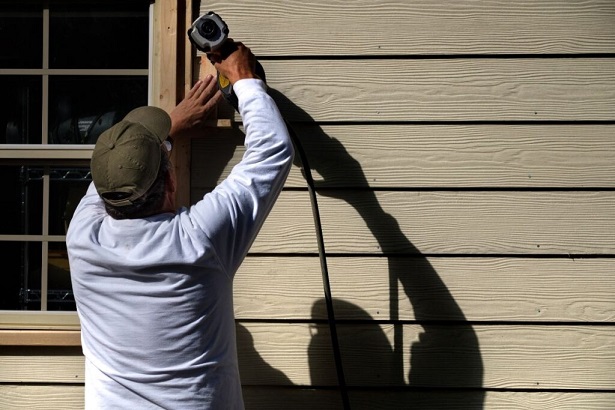 Siding Replacement During Fall - Roofing Nampa ID
